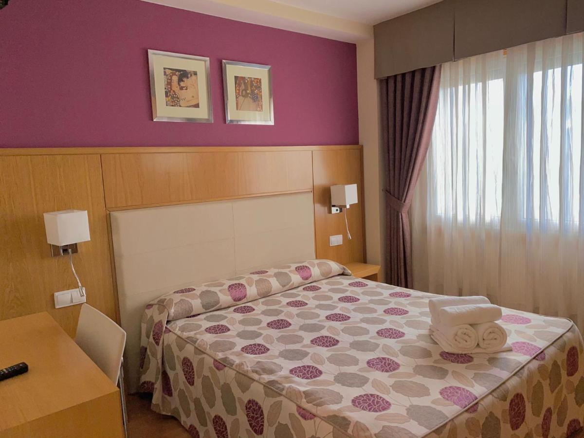מונפורט דה למוס Hotel Condes De Lemos Espana מראה חיצוני תמונה