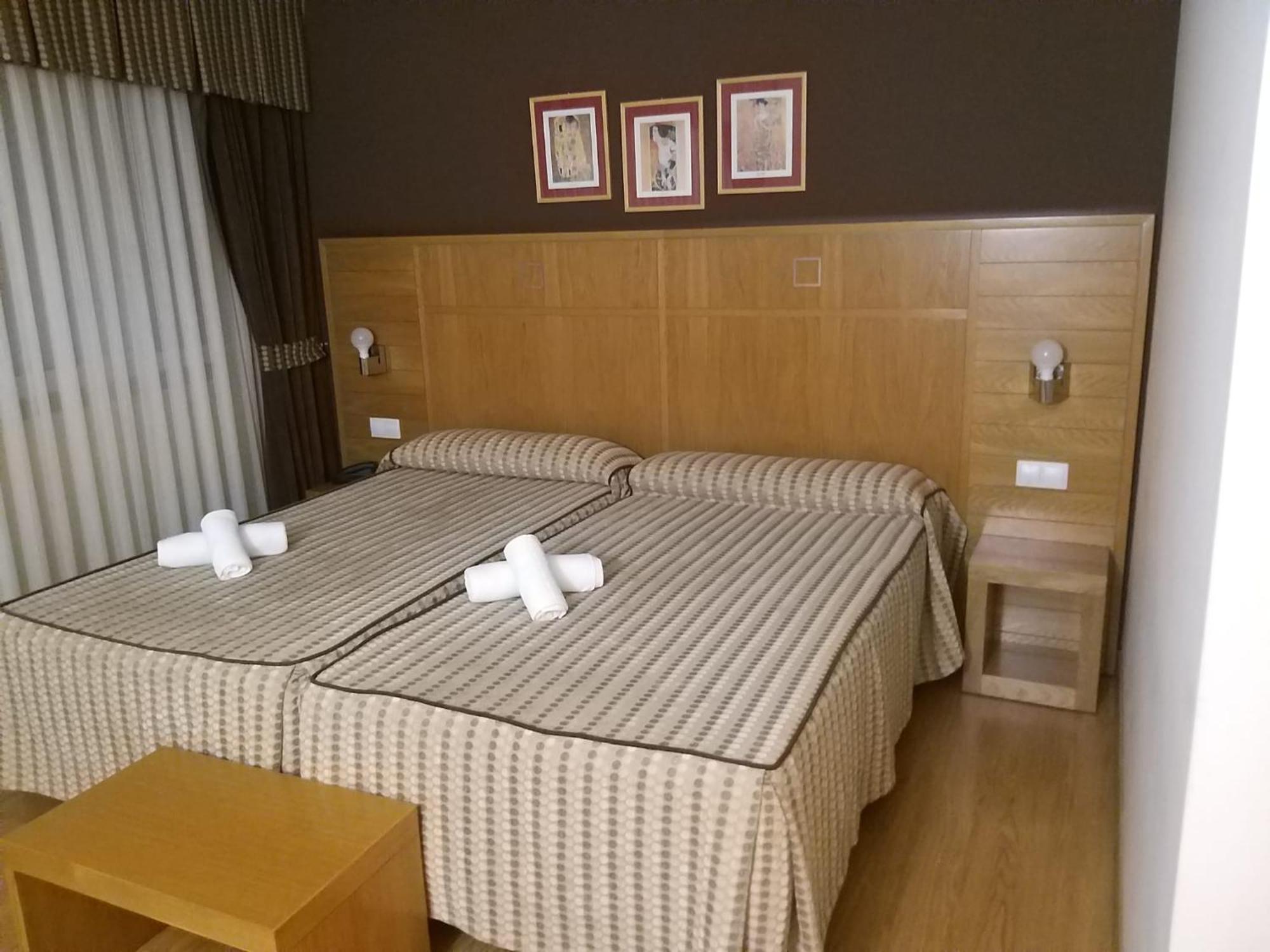 מונפורט דה למוס Hotel Condes De Lemos Espana מראה חיצוני תמונה
