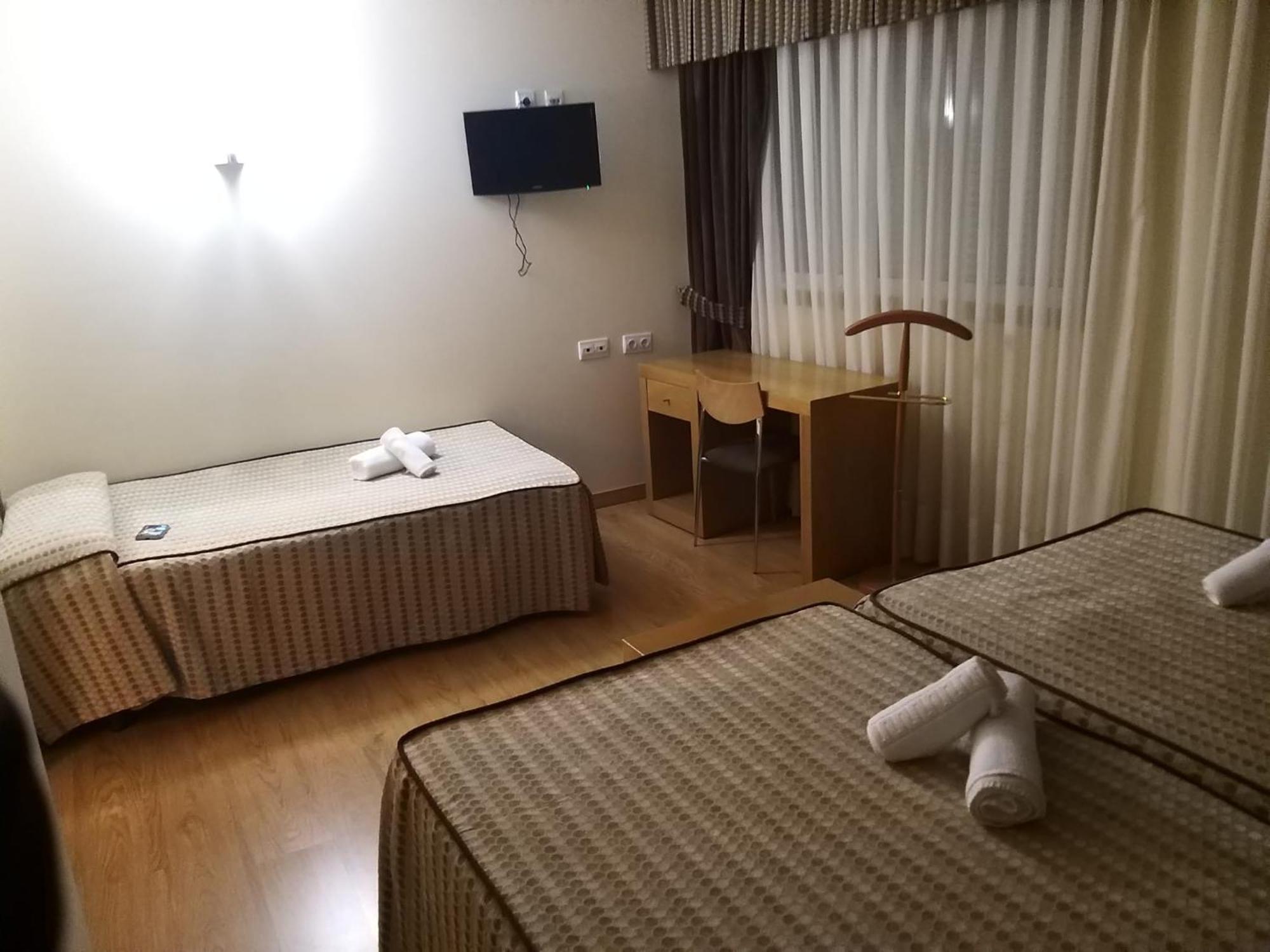 מונפורט דה למוס Hotel Condes De Lemos Espana מראה חיצוני תמונה