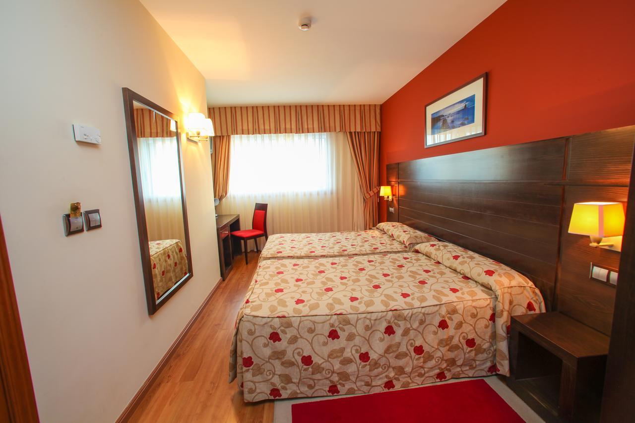 מונפורט דה למוס Hotel Condes De Lemos Espana מראה חיצוני תמונה